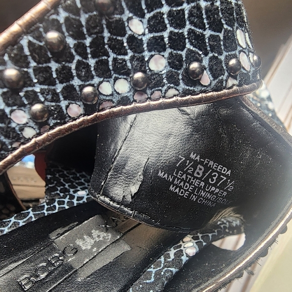 BCBGMaxAzria Freeda Cutout Studded Sandals Size 7.5 B - Picture 11 of 15